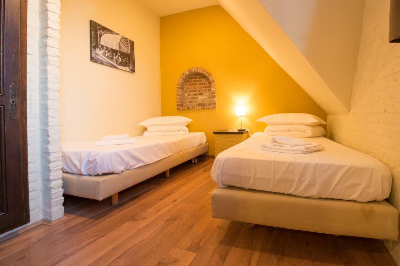Leopold Hotel 2*
